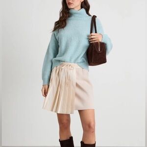 iblue by Max Mara Label-cut Sweater Color: Blue Winter/Spring Size: Medium US6